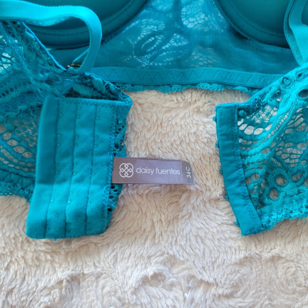 Bra - Picture 3 of 3